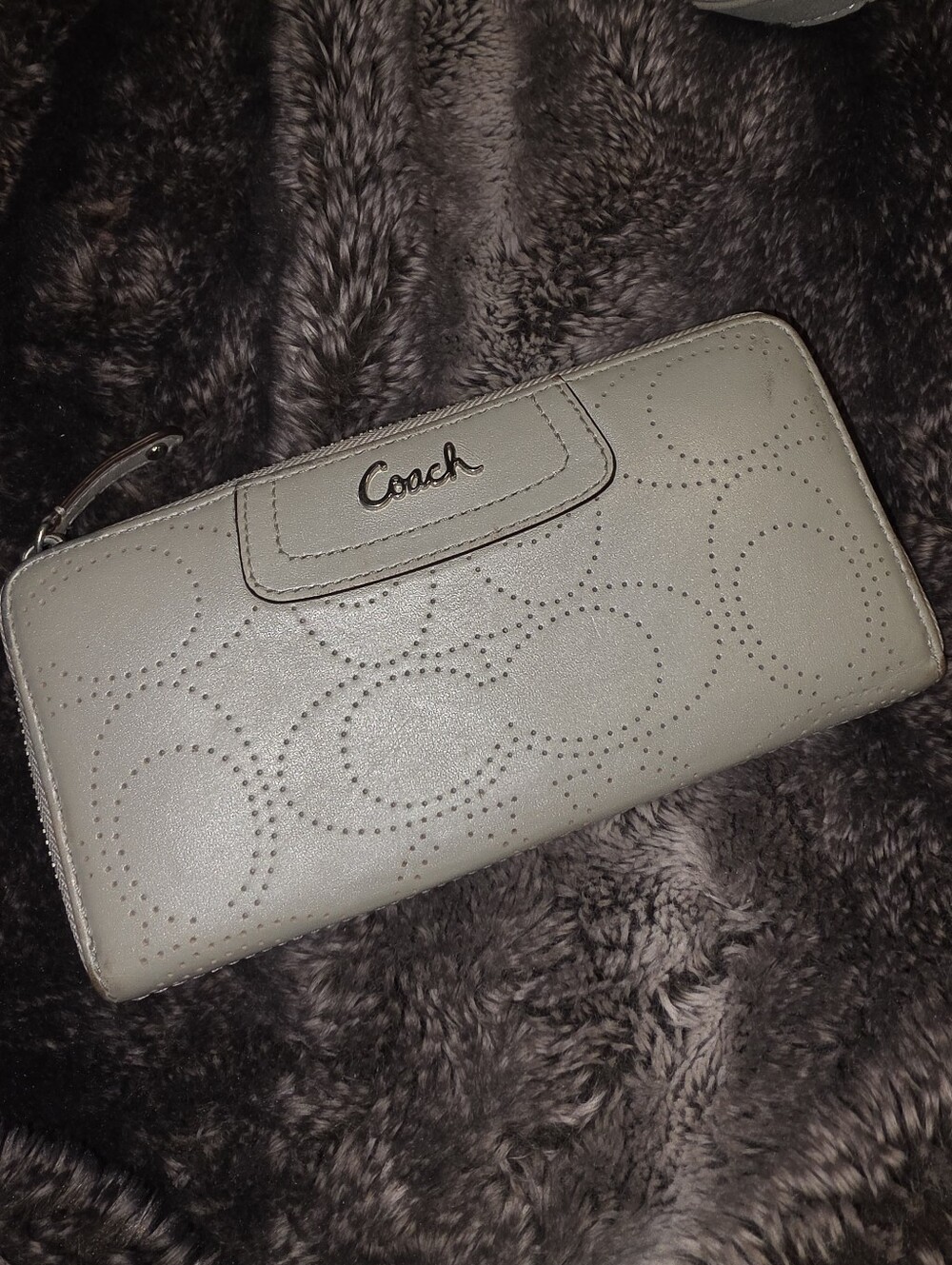 Coach Ashley Perforated Leather Zip Around Accordion Wallet - Picture 2 of 7